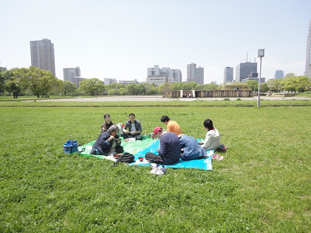 広い公園でお弁当♪まんぼう